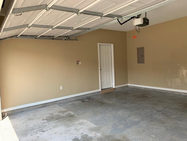 Building Photo - 4310 E Barcelona Way