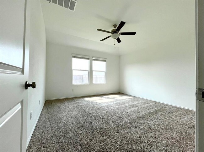 Building Photo - 112 Wolseley Dr