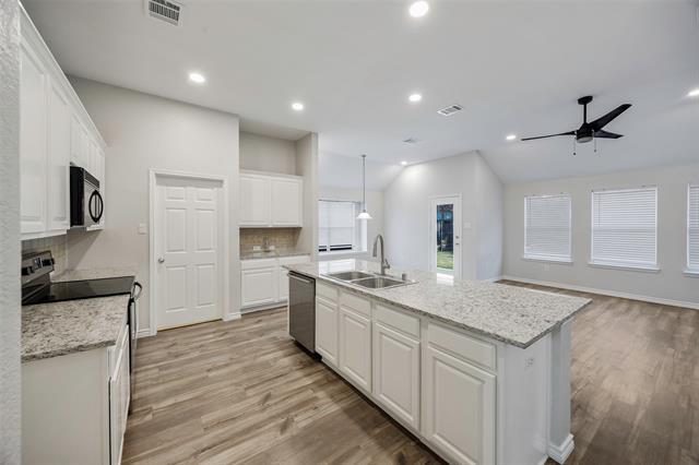 Building Photo - 3603 Cottonwood Rd