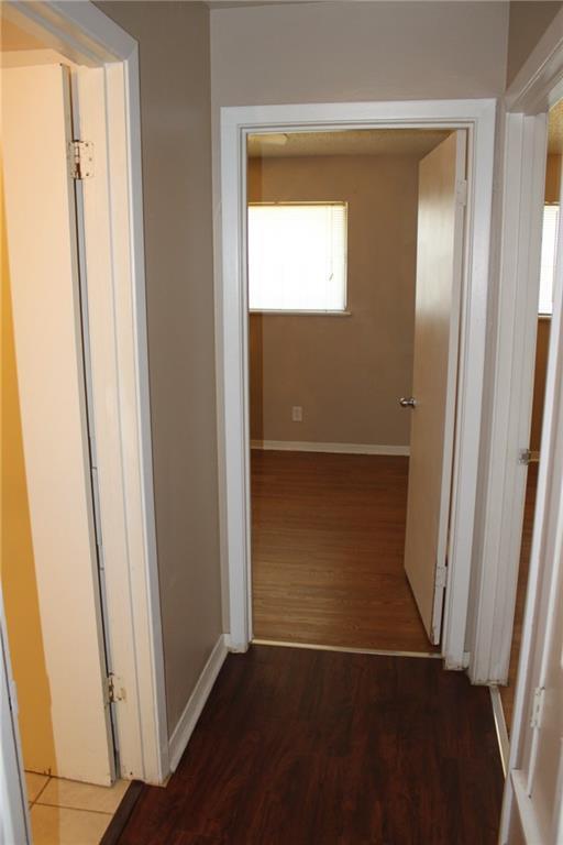 Building Photo - 606 W 51st St