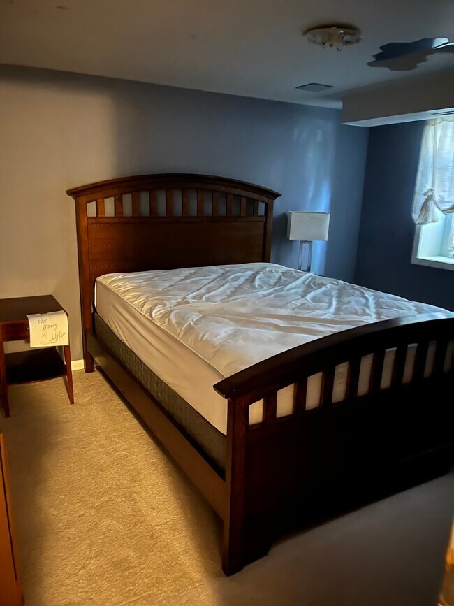 Building Photo - 1918 Porter Ave