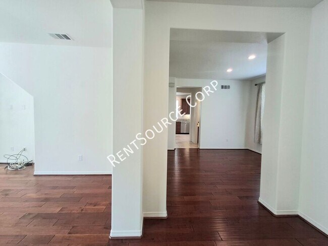 Building Photo - 28408 Camino Del Arte Dr