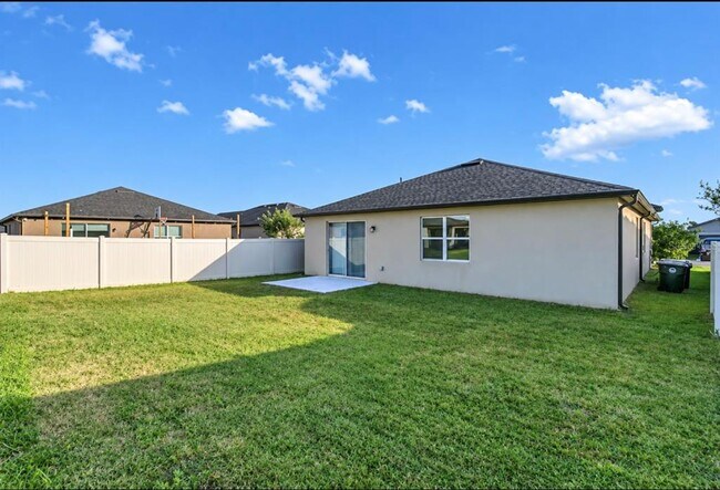 Building Photo - 3911 Baja Dr