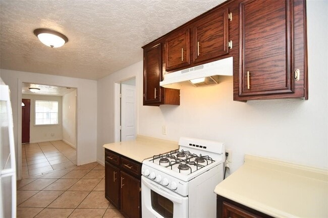 Building Photo - 4409 Hershe St