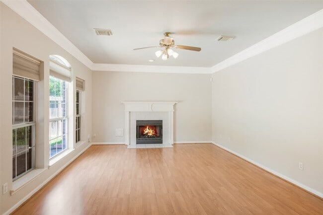 Building Photo - 3410 Santa Isabel Ct