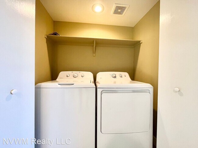 Building Photo - 2 br, 2 bath House - 8410 Eldora Ave  #1003