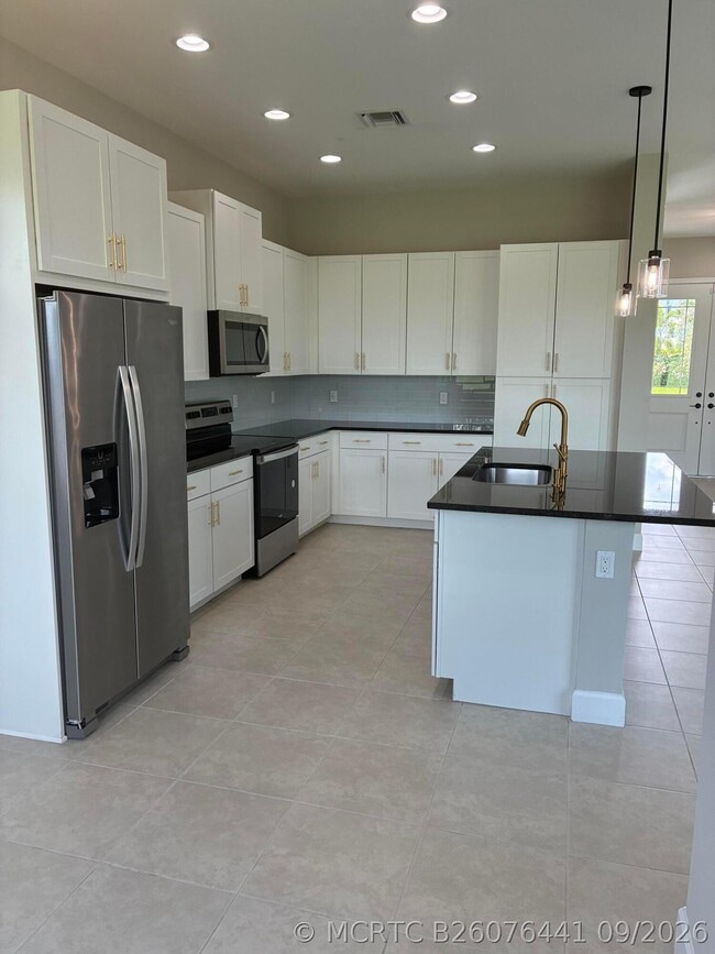 Building Photo - 5518 Macoon Wy