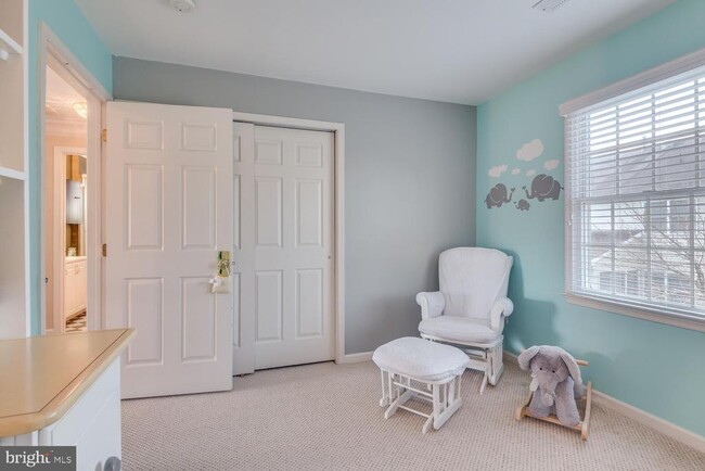 Building Photo - 10857 Hunter Gate Way