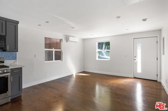 Building Photo - 3015 Future Pl