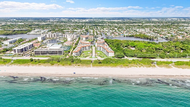 Building Photo - 2871 N Ocean Blvd