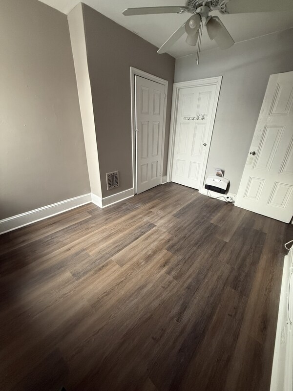 Building Photo - 2532 N Lawrence St