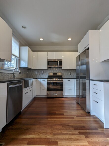 Building Photo - 1079 Marietta Blvd NW