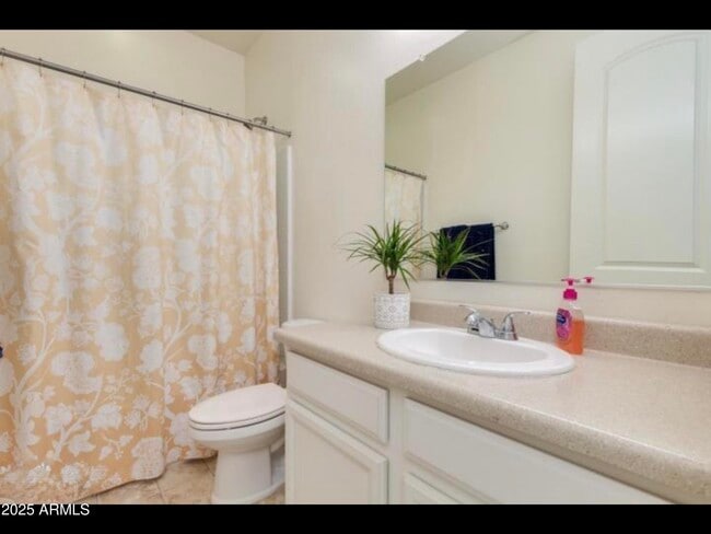 Building Photo - 6928 S 77th Ln