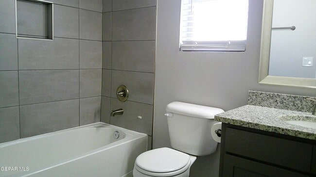 Building Photo - 13664 Baja Vista Ct