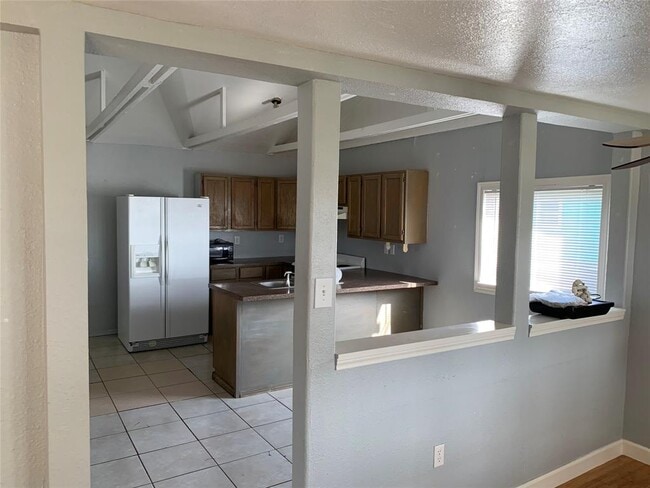 Building Photo - 4018 Claudia Dr