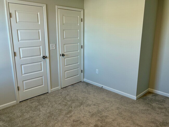 Building Photo - 5 Bedroom 2.5 Bathroom Home in Sunfish Cove in Sunset Beach, NC