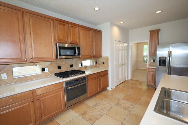 Building Photo - 4810 Zachary Ln