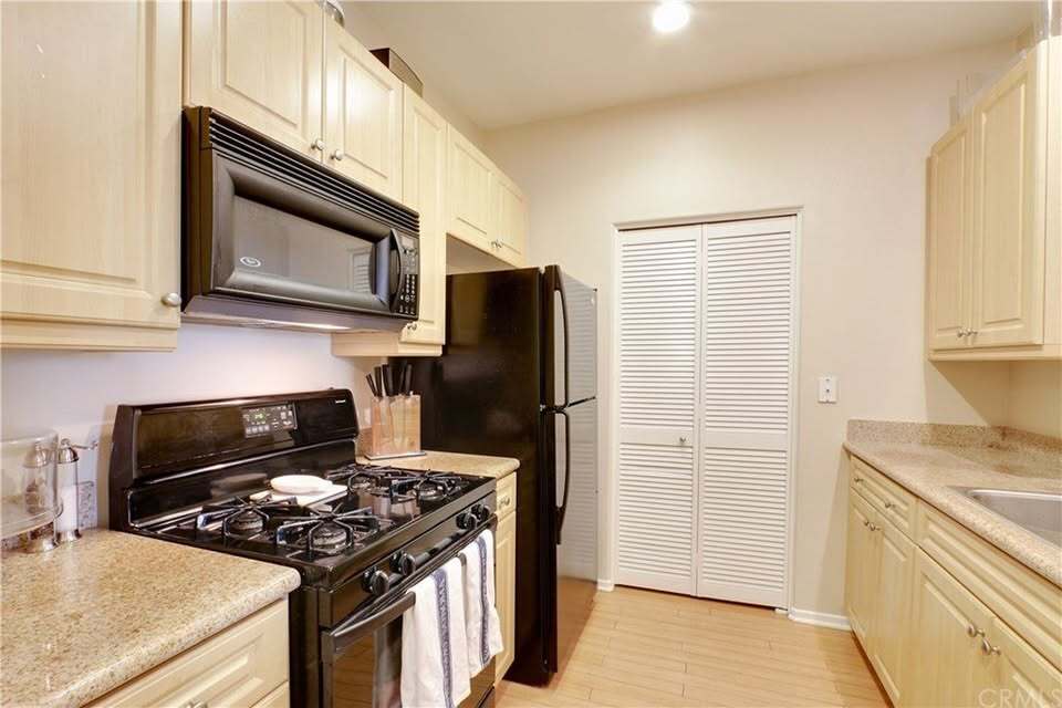 Building Photo - 2335 Watermarke Pl