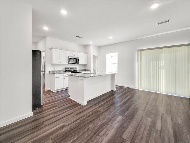 Building Photo - 3602 Bishop Ter Dr