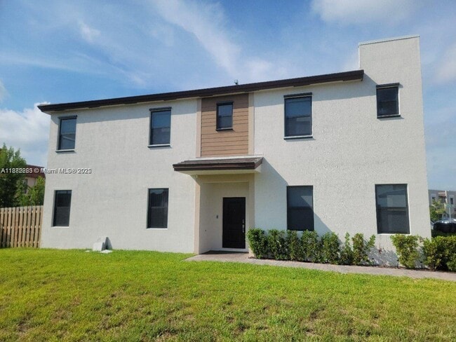 Building Photo - 796 NE 208th Terrace