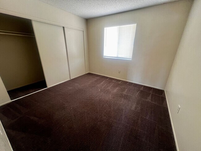 Building Photo - 73796 Cactus Dr