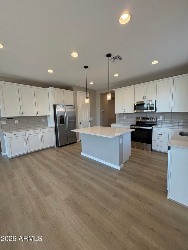 Building Photo - 48395 N Dorotea Wy