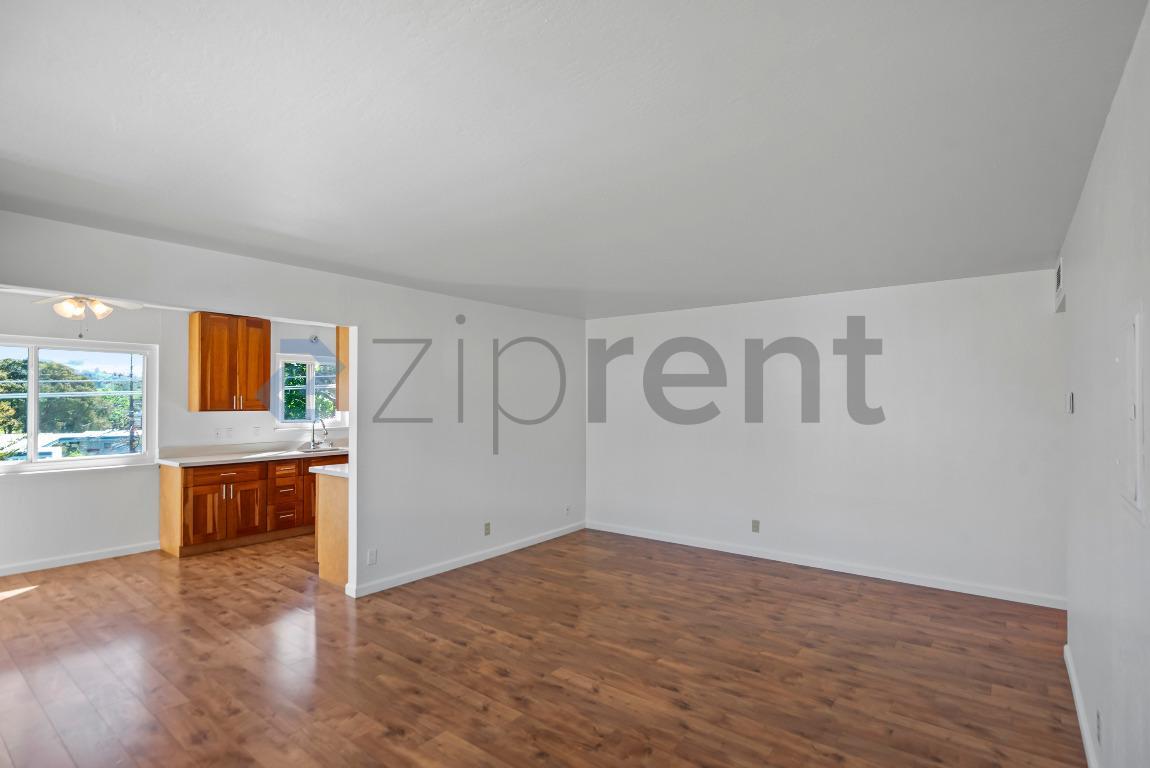 Building Photo - 138 Village Ct