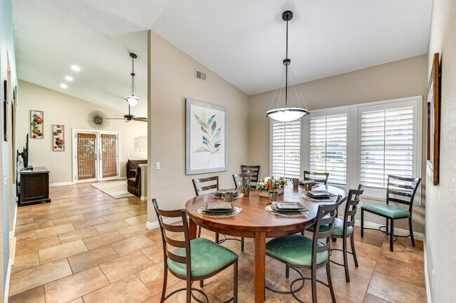 Building Photo - 1519 Via Hacienda