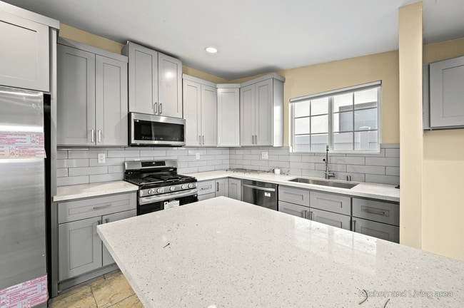 Building Photo - Showing Times: to schedule a viewing, please contact us