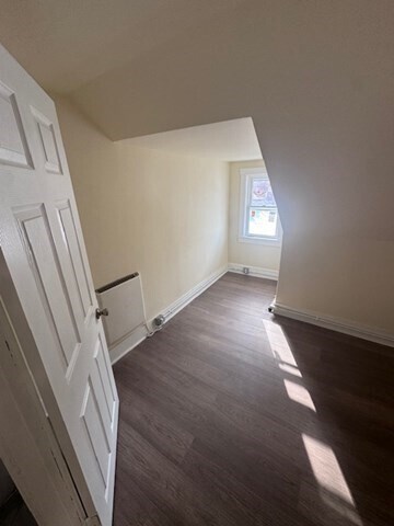 Building Photo - 60 Walnut St