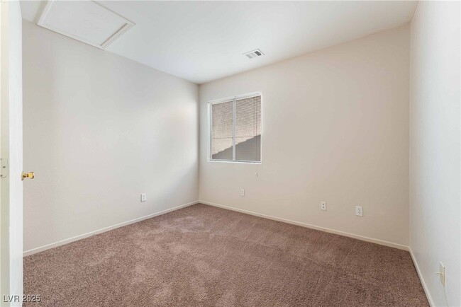 Building Photo - 3684 Hidden Beach Ct