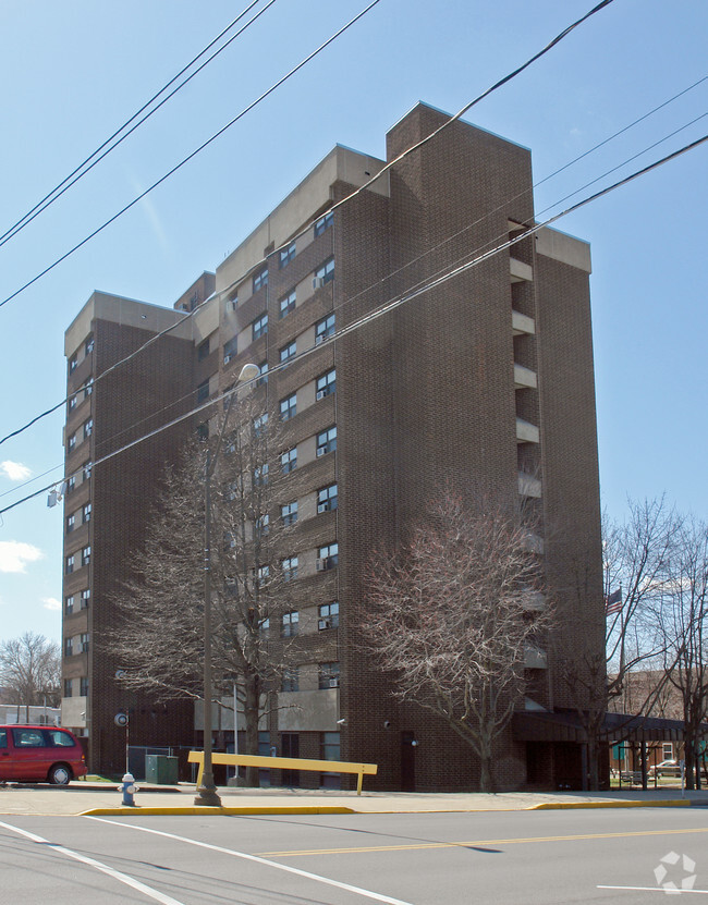 Building Photo - Scott Tower