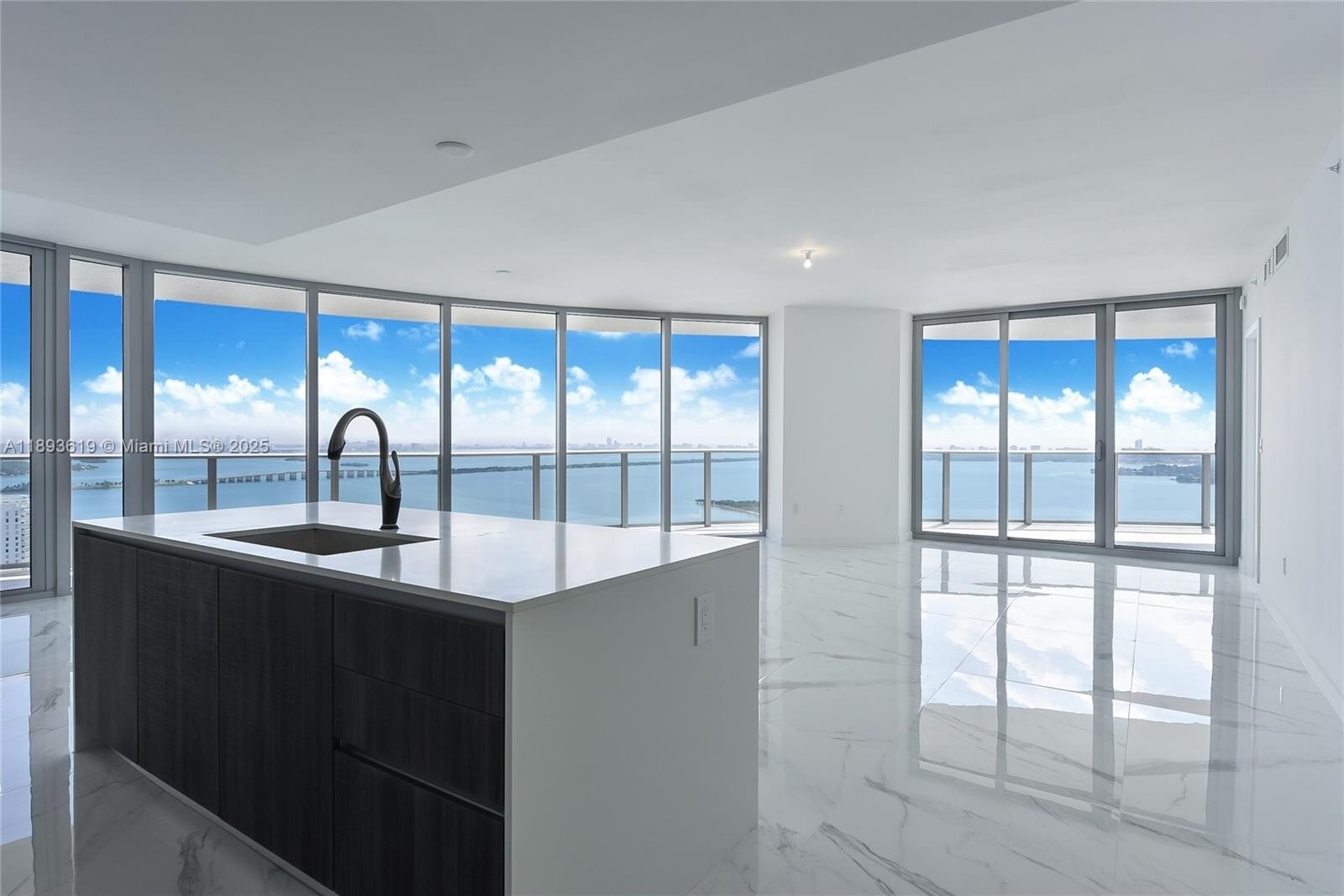 Building Photo - 488 NE 18th St