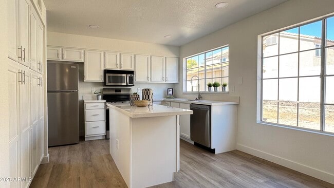Building Photo - 4338 E Brookwood Ct