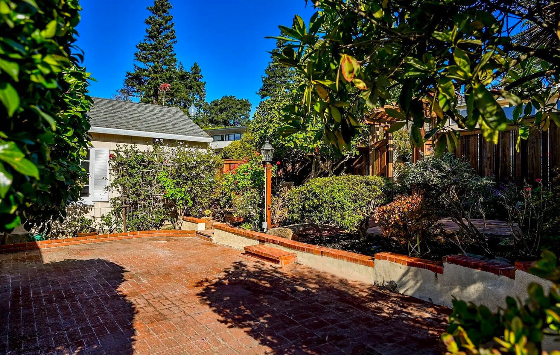 Building Photo - 1114 Grizzly Peak Blvd