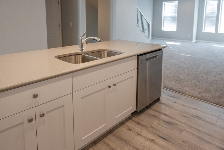 Building Photo - 7512 Mount Elbert Pt