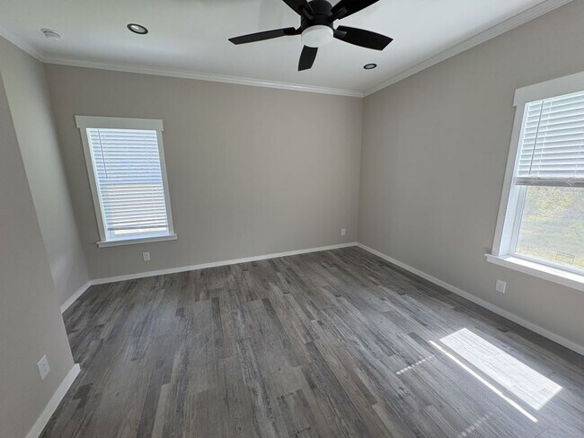 Building Photo - 1642 Voyager Dr