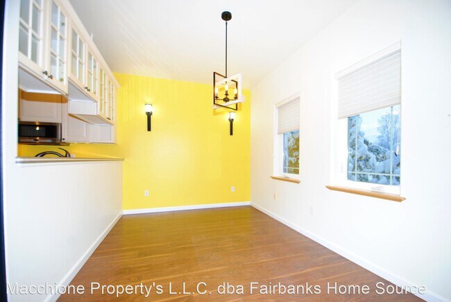Building Photo - 2 br, 2 bath House - 1850 RJ Loop