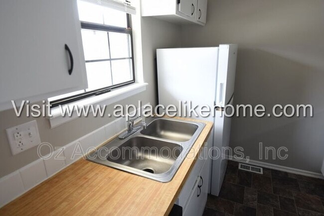 Building Photo - 3139 Eaton St