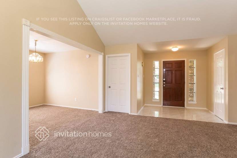 Building Photo - 11510 Labarre Dr