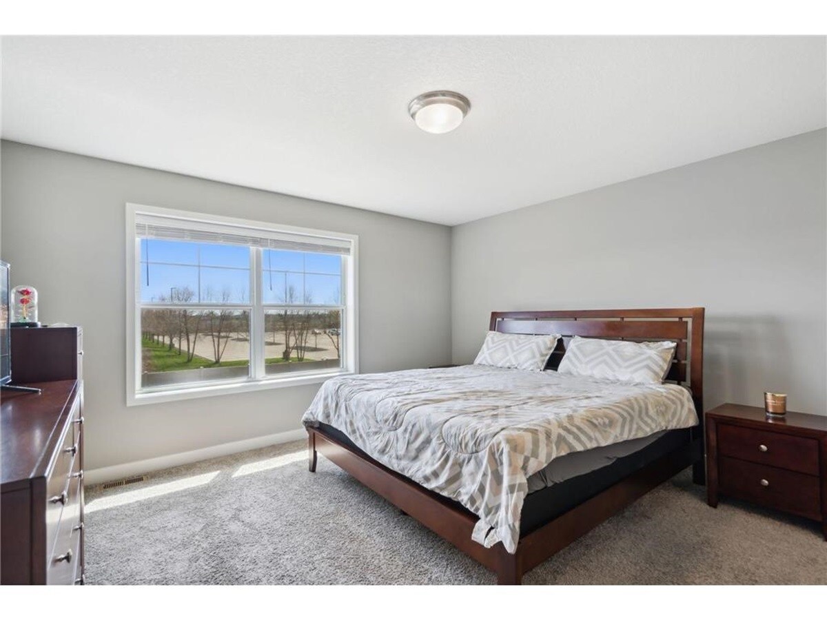 Building Photo - 2128 Ada Dr
