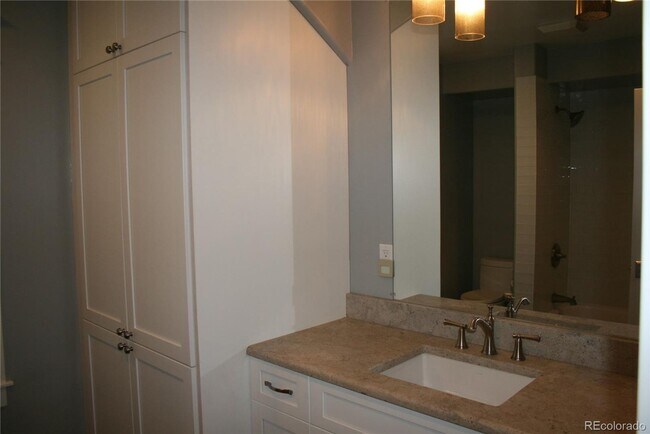 Building Photo - Prime Wash Park location!! Modern remodeled bungalow with high-end finishes close to Wash Park, r...