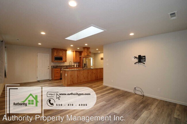 Building Photo - 3 br, 2 bath House - 3434 Odin Ct.