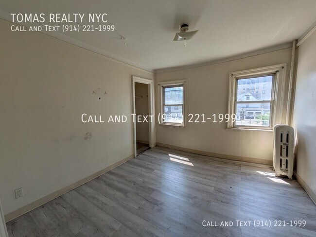 Building Photo - 153 McLean Ave