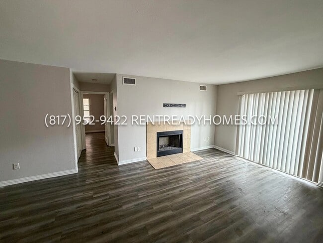 Building Photo - 8110 Skillman St