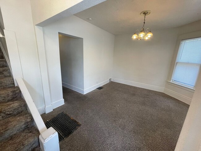 Building Photo - (1532 9th Ave)