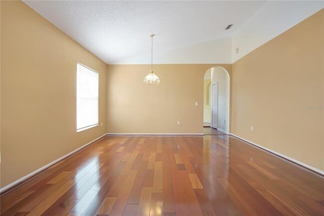 Building Photo - 990 Kenbar St