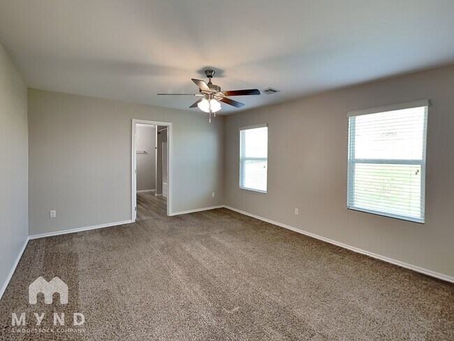 Building Photo - 10001 Sussex Pl