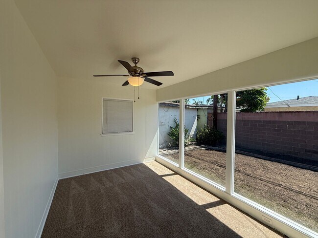 Building Photo - Now Leasing a 2-Bedroom Home in a Prime East Long Beach Location!