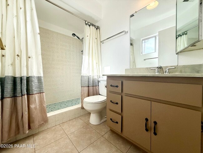 Building Photo - 8411 E Sommer Dr